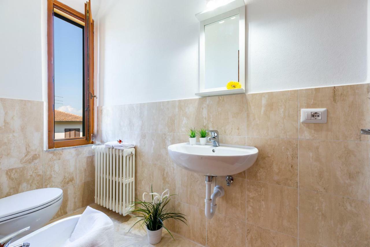 Montecchio Casa Donatellaアパートメント エクステリア 写真