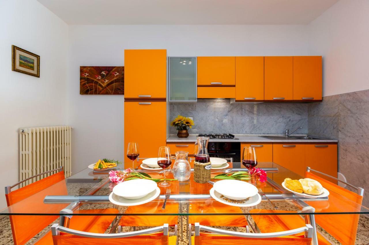 Montecchio Casa Donatellaアパートメント エクステリア 写真